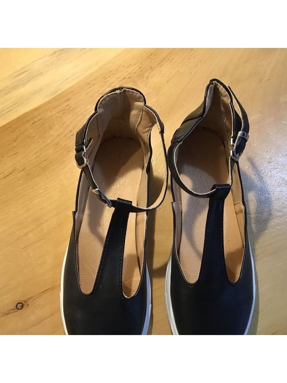 PRETTY vegan black leather shoes - Picture 7 of 9